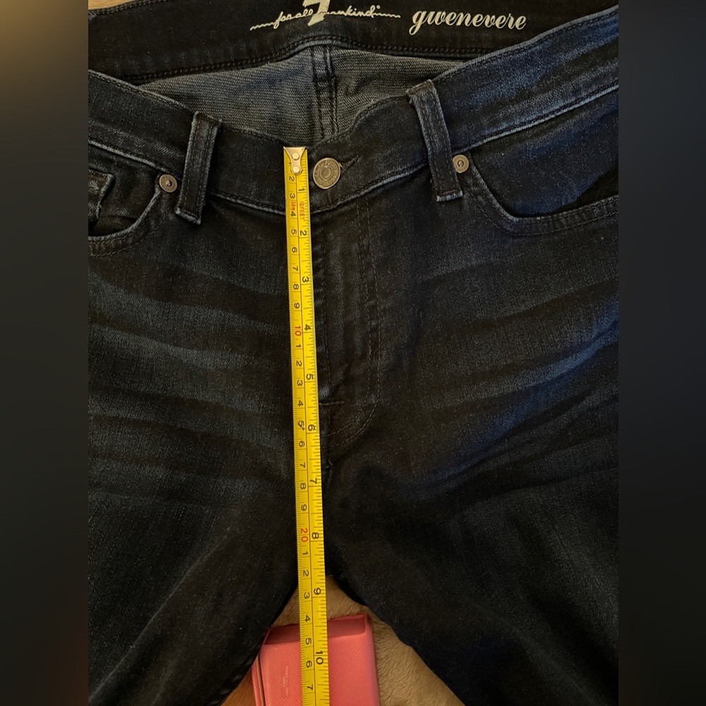 7 For All Mankind Gwenevere skinny jeans. Size 29 - Picture 4 of 5